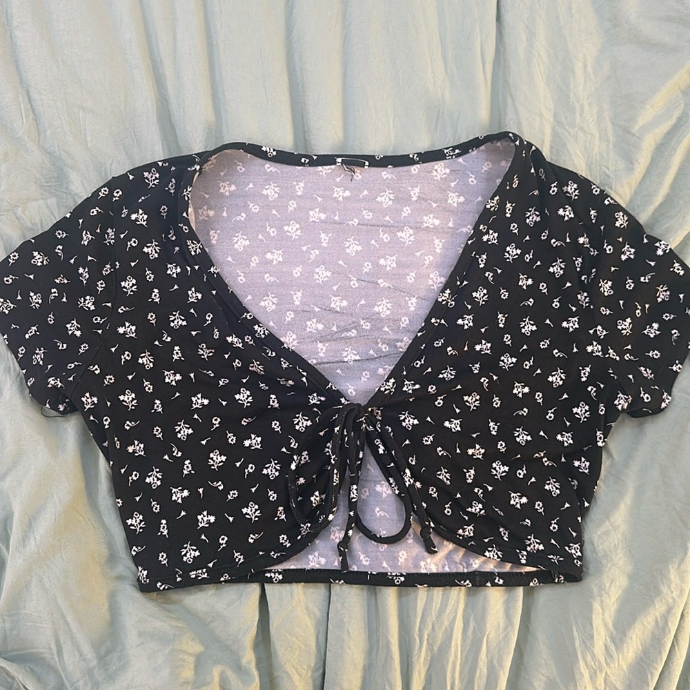 black floral crop top size S